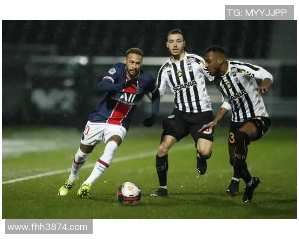 内马尔助巴黎圣日耳曼击败里尔夺得法甲冠军